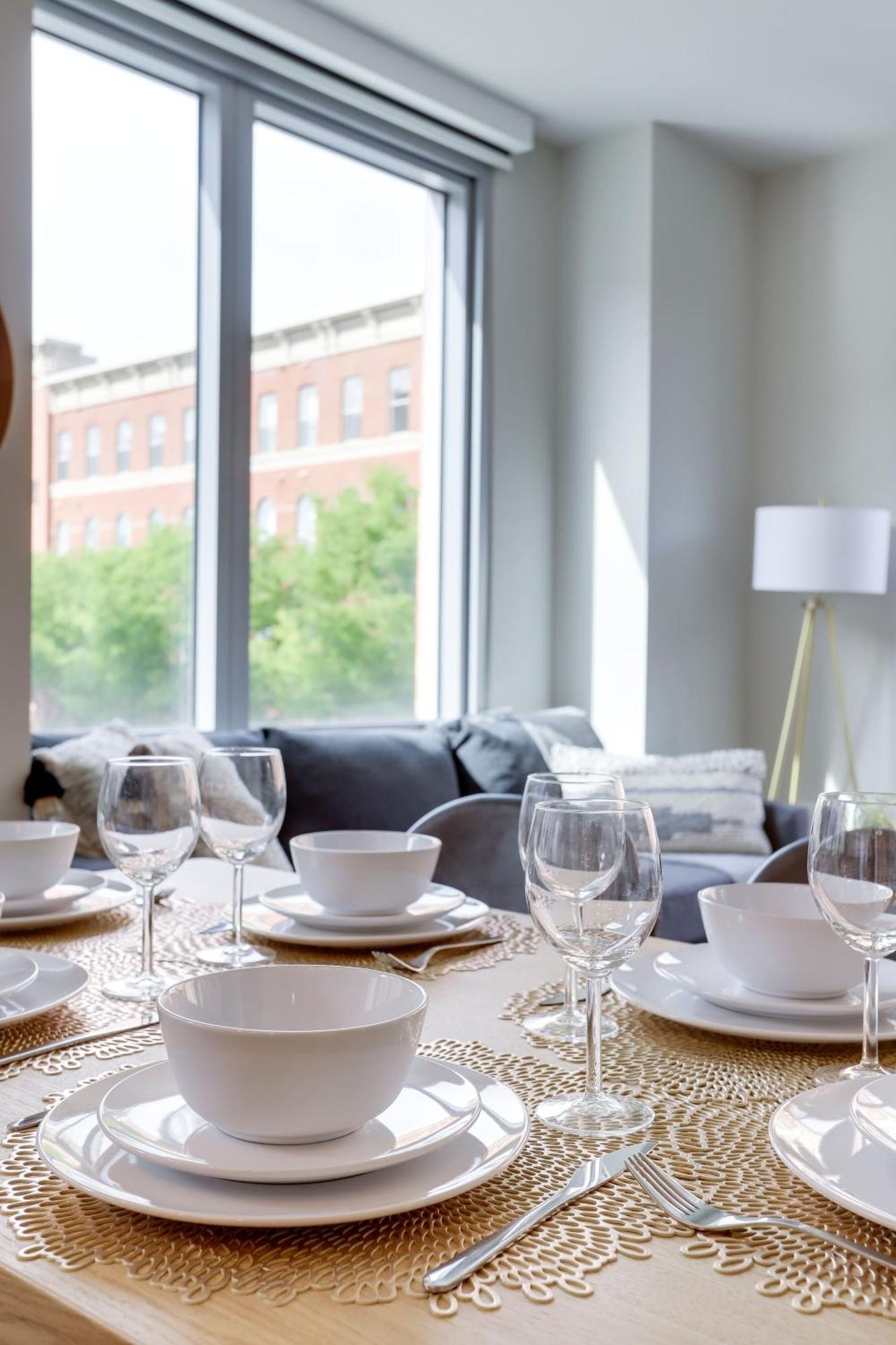 Stylish Condo At Clarendon With Rooftop Views Арлингтон Экстерьер фото